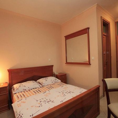 Pasha Garni Hotel 락타치 외부 사진