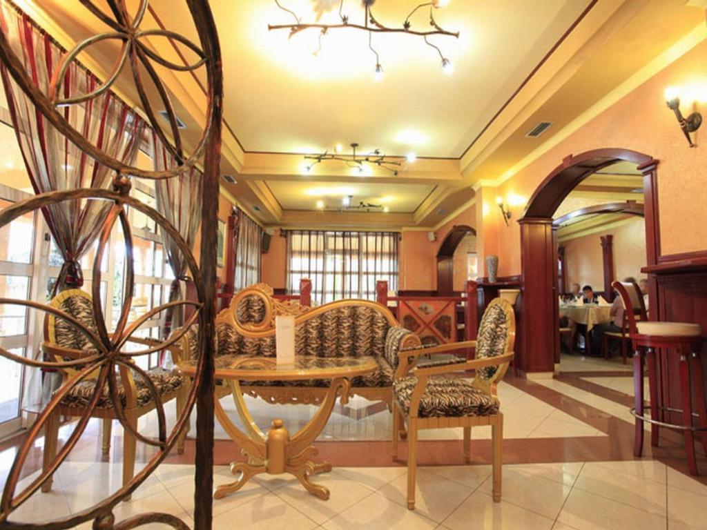 Pasha Garni Hotel 락타치 외부 사진