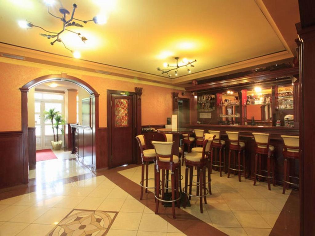 Pasha Garni Hotel 락타치 외부 사진